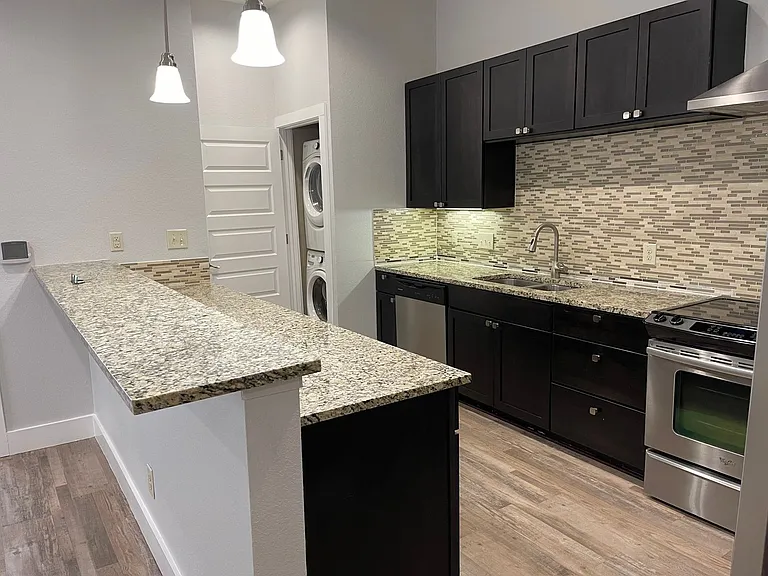1512 Forest Trl — Photo 12