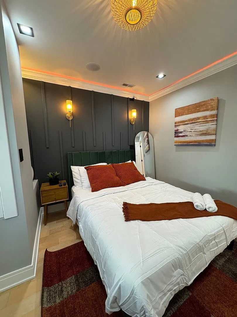 2 bed, $2,400 — Photo 4