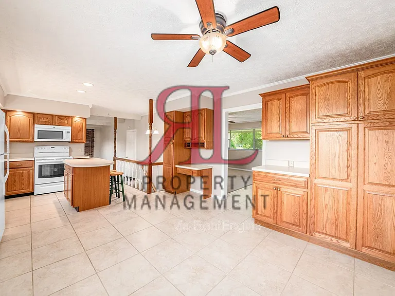 7775 Peter Hoover Rd — Photo 8