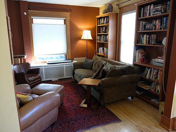 4th image of 3352 31st Ave S