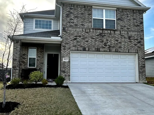 9917 Voyager Ln, Fort Worth, TX 76131