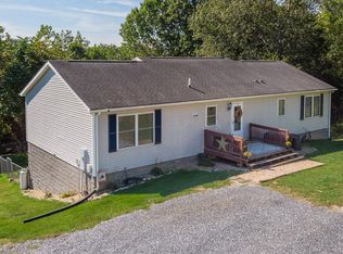 71 Lee Hi Acres Rd, Lexington, VA 24450
