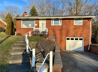 1319 Oak St, Connellsville, PA 15425