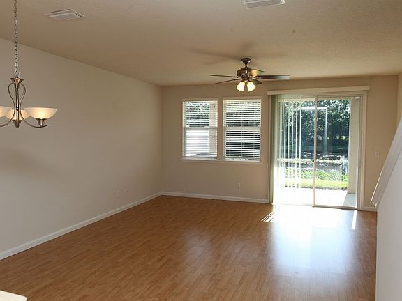 4th image of 2327 White Sands Dr