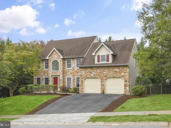 1733 Dauphin Ave, Wyomissing, PA 19610