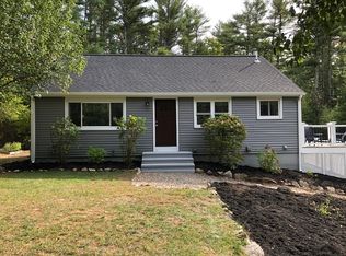 53 Brook St, Plympton, MA 02367
