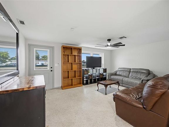 5th image of 21298 MIDWAY BOULEVARD