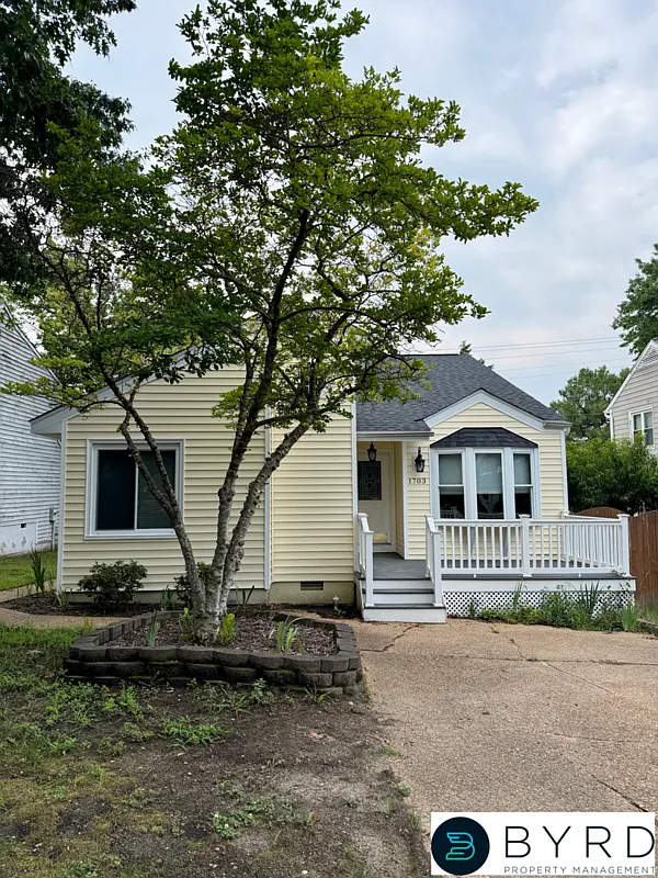 3 bed, 2.0 bath, 1424 sqft, $2,250 — Photo 2