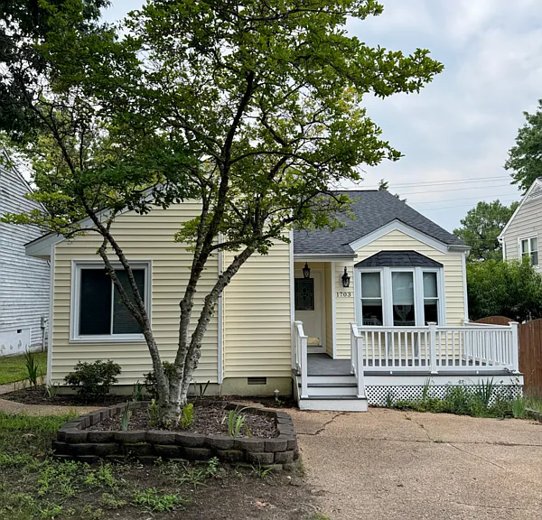 1703 Sheldrake Ct — Photo 2