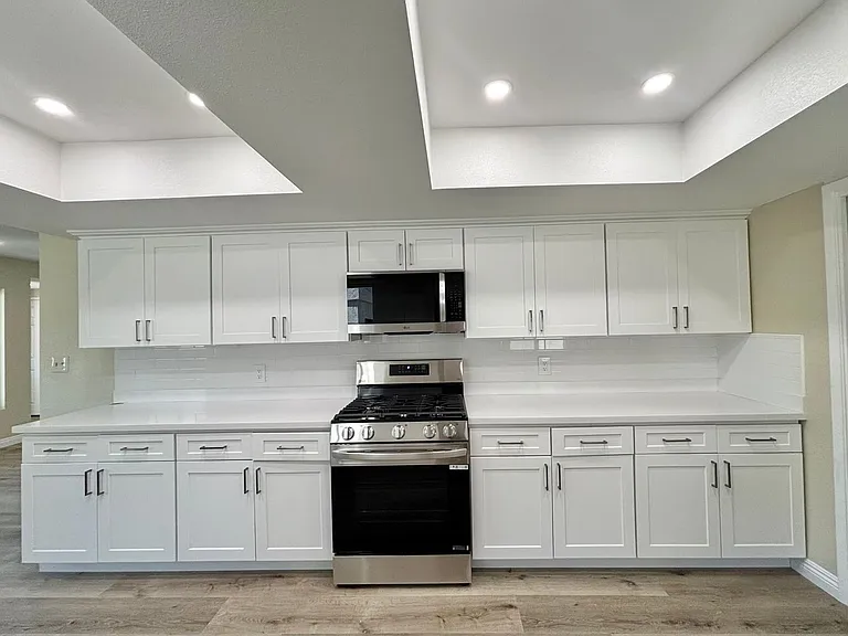4301 Green Ave — Photo 7