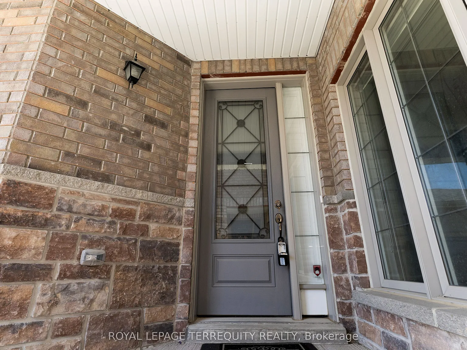 4 bed, $2,750 — Photo 3