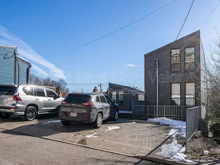 432 Liberty Hl #A — Photo 32