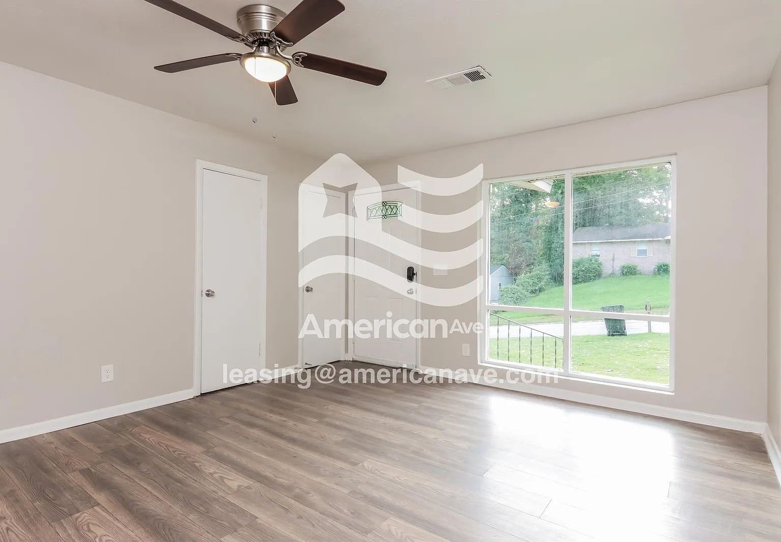3 bed, 1.0 bath, 975 sqft, $1,025 — Photo 4