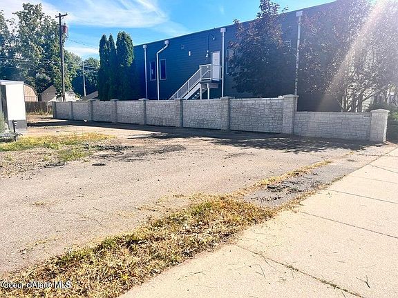 5th image of 1801 E Sherman Ave