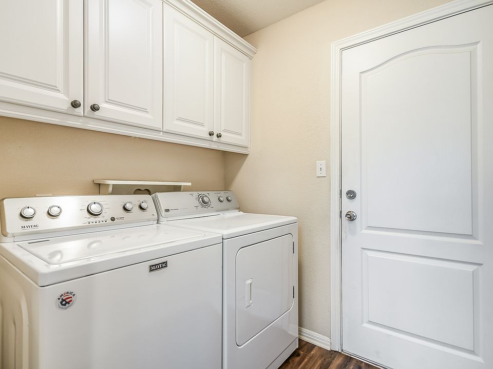 1st image of 3702 Bunyan Cir
