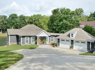 274 Holland Dr, Killen, AL 35645