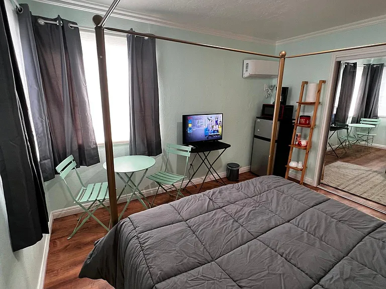 2559 Tuberose St — Photo 3