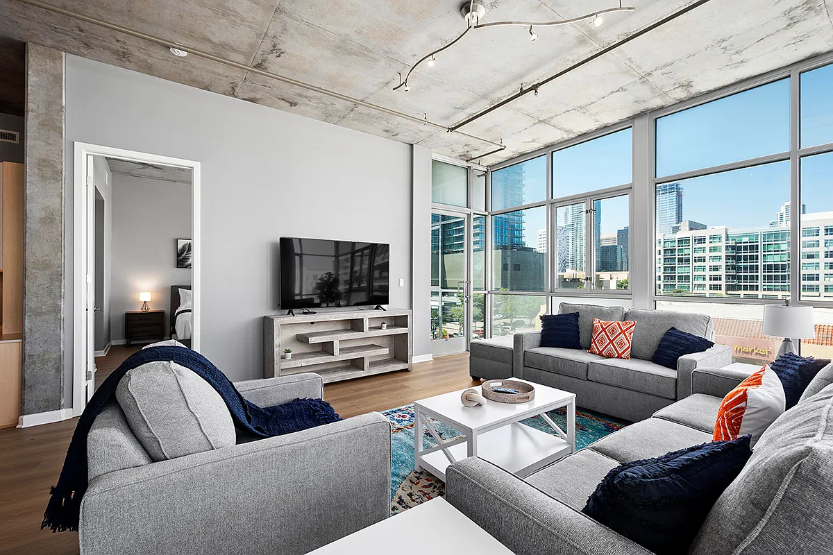 2 bed, 1619 sqft, $5,600 — Photo 4