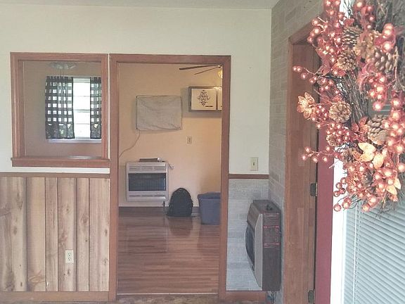 3rd image of 261 Lawson Ln