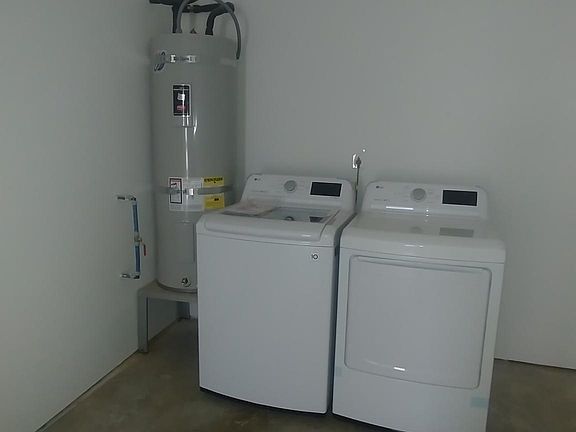5th image of 170 Auriga Ave SW