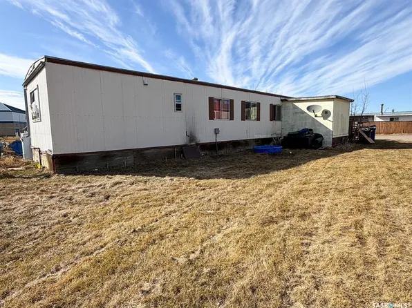 56 Clark CRESCENT, Meadow Lake, SK S9X 1C3