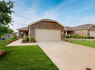 904 Rough Hollow Dr, McKinney, TX 75071