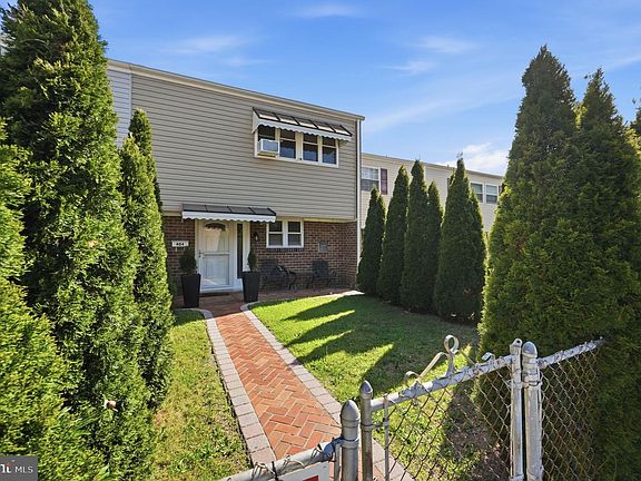 3rd image of 404 Bethlehem Ct