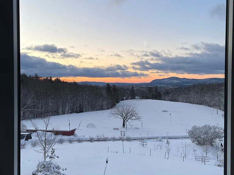 38 Mountain Rd — Photo 43