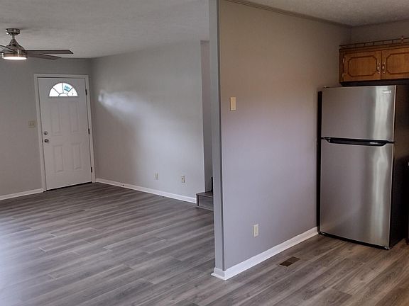 5th image of 434 Cave Rd