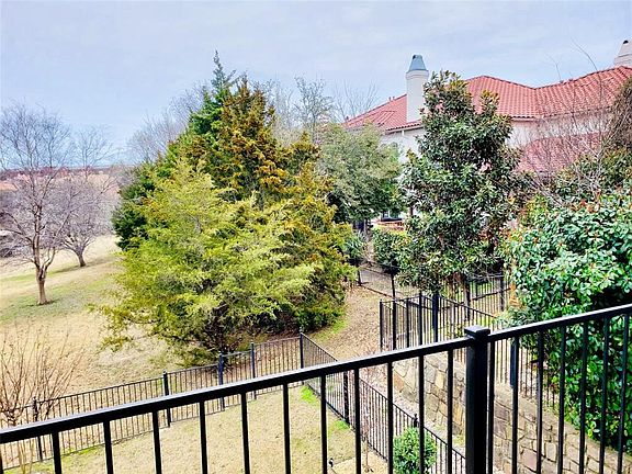 2nd image of 4303 Spyglass Hill Ln