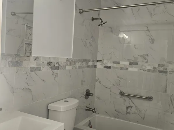 33-27 13th Street image 4 of 8