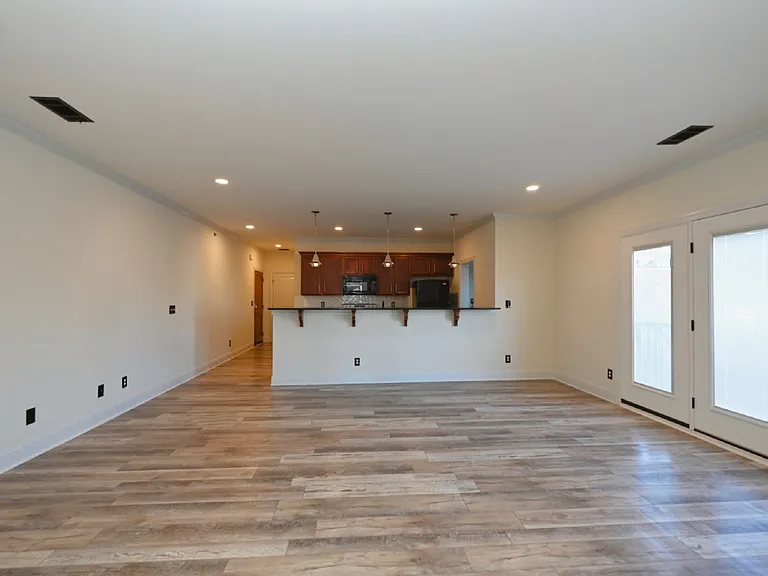 303 Criddle St #406 — Photo 7