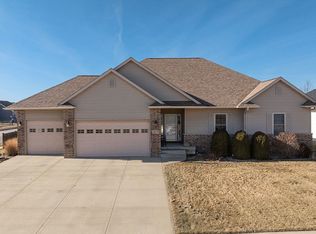 2010 Canvasback Ct, Marion, IA 52302