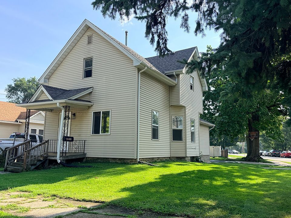 1st image of 400 Summit St