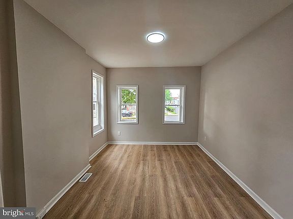 5th image of 29 Marion St Floor 1