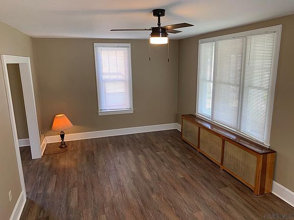 5th image of 213 Edgewood Ave