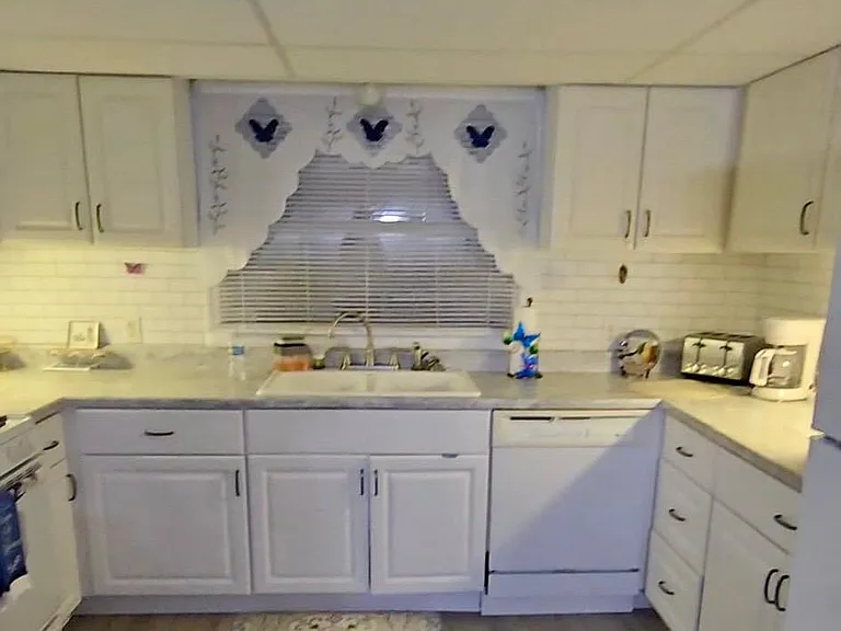 471 Palm Dr #310 — Photo 3
