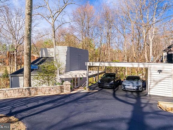 2nd image of 2118 Owls Cove Ln