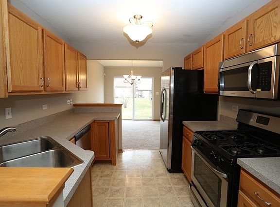 3rd image of 22955 Westwind Dr