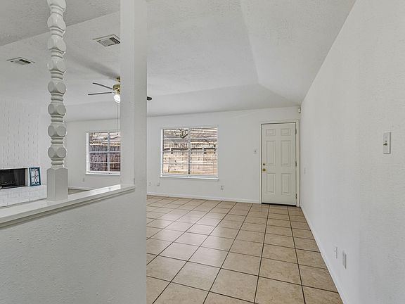 4th image of 6611 Archgate Dr