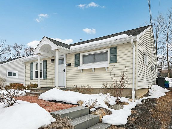 2nd image of 18 Lake Road