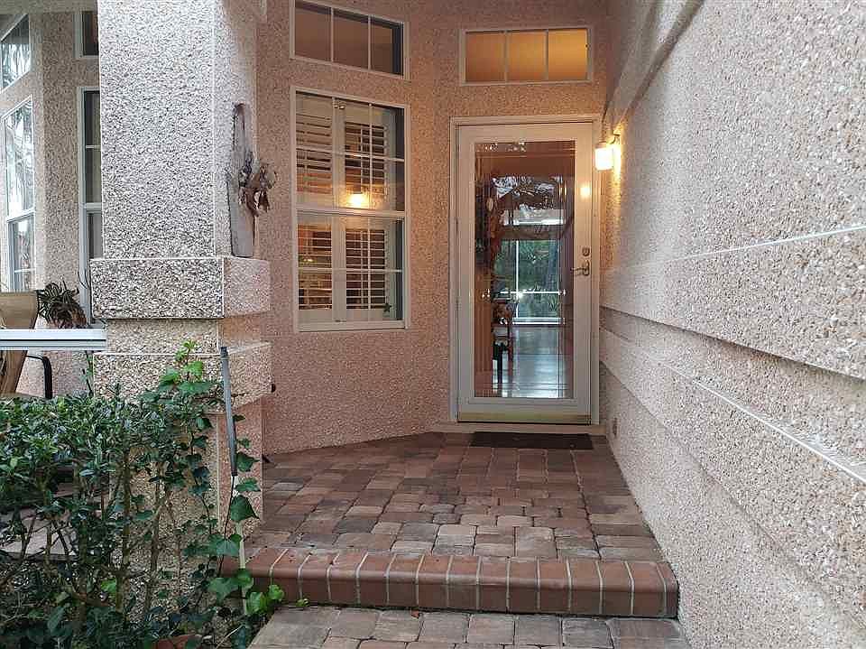 1st image of 208 Sea Woods Dr N