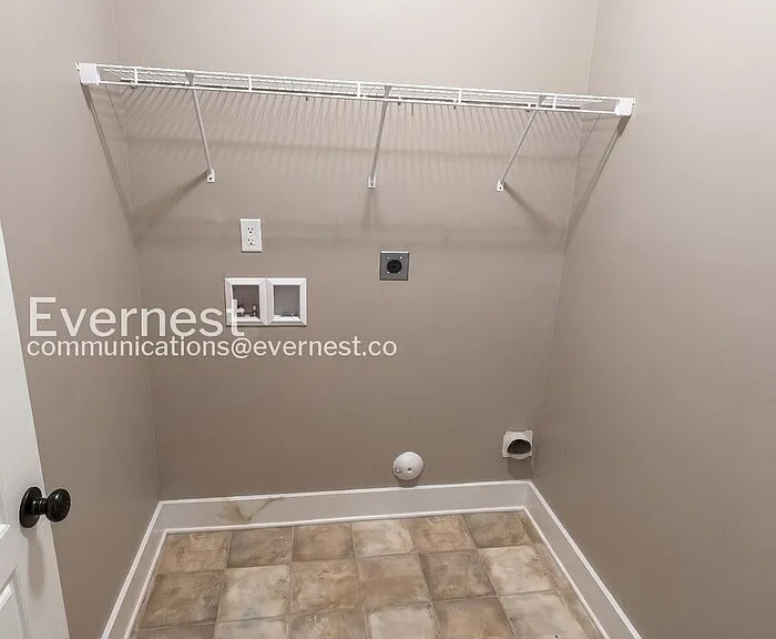 233 Union Station Dr — Photo 9