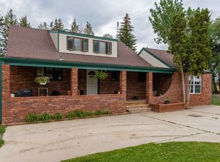 979 Carbon St, Ralston, WY 82440