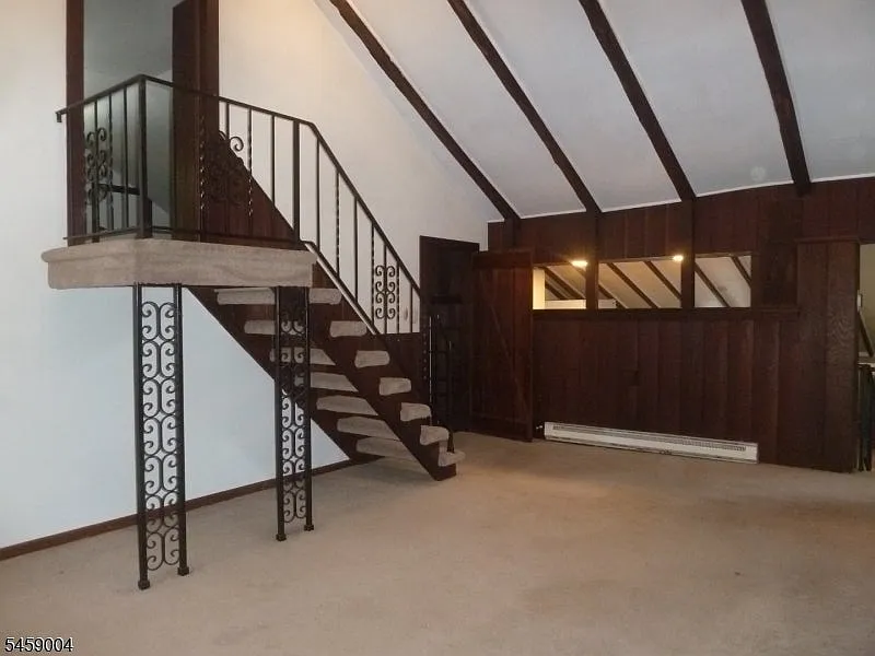 3 bed, 1.0 bath, $2,000 — Photo 3