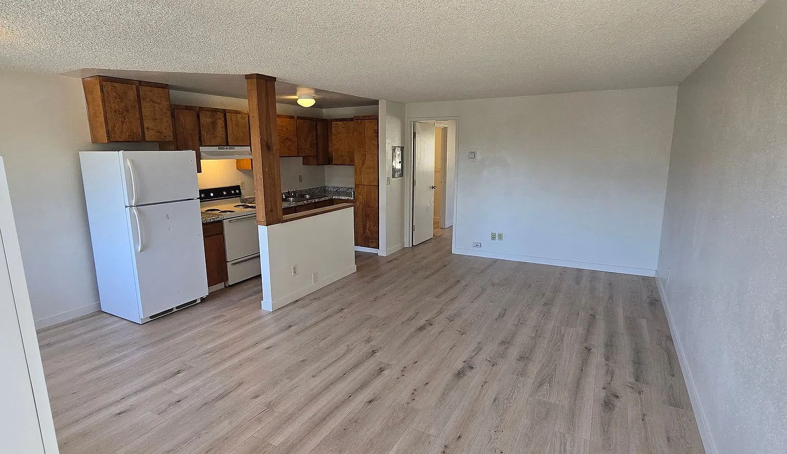 2139 Biehn St #17 — Photo 4