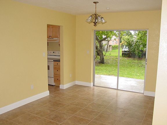 4th image of 3377 NW 179th St