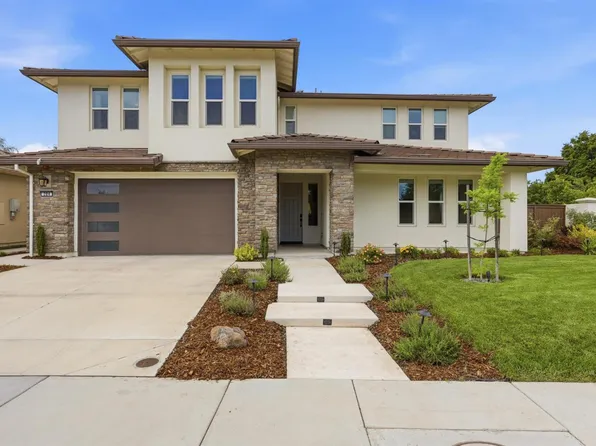 204 McKays Point Pl, West Sacramento, CA 95605