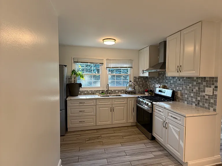 317 Terrace Pl — Photo 4
