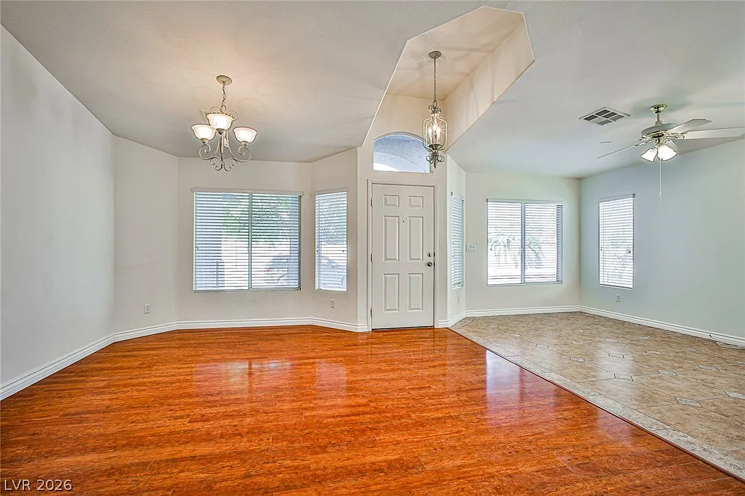3 bed, 3.0 bath, 2170 sqft, $2,090 — Photo 4